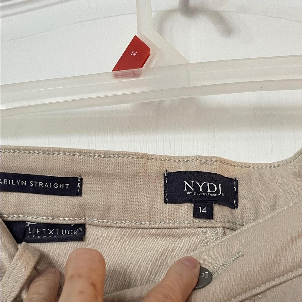 NYDJ Beige capri Pants - Picture 2 of 3